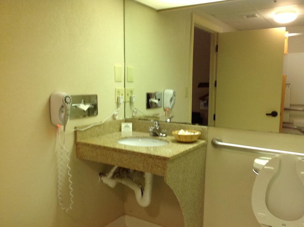 Days Inn - Chapel Hill Zimmer foto